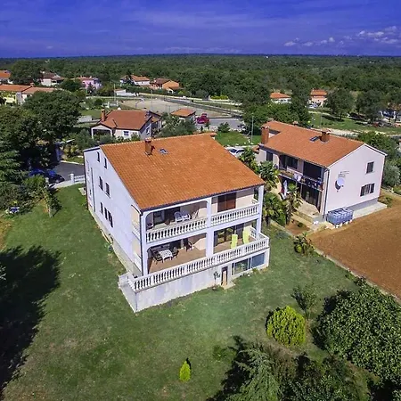 Lukas Apartment Porec