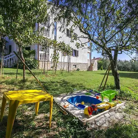 Lukas Apartment