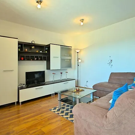 Lukas Apartment